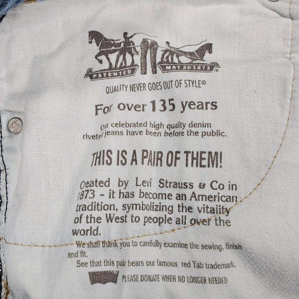 Signature by Levi Strauss item sale